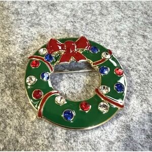 Vintage Christmas Brooch Wreath Bow enamel Rhinestone